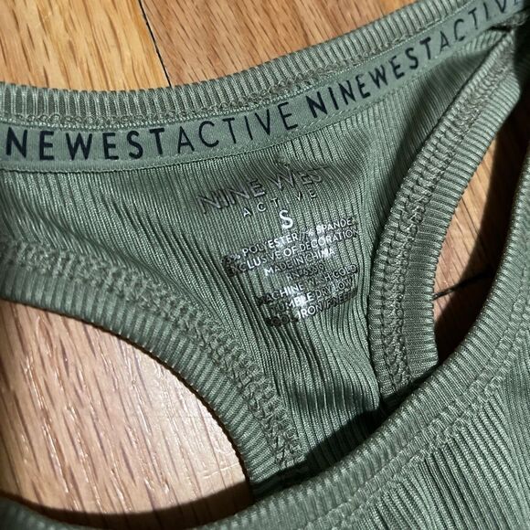Nine West Active | Rib Tank - Picture 2 of 3